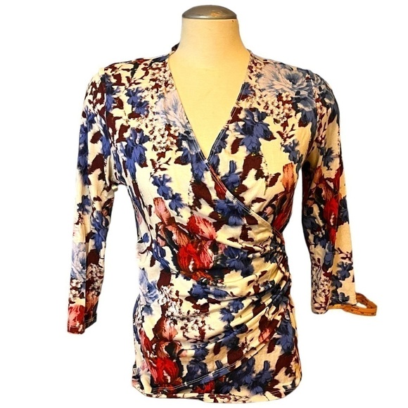 Karen Kane Faux Cross Over Jersey Three Quarter Sleeve Floral Top - Picture 2 of 9